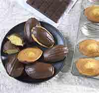 Madeleines en coque de chocolat pour le goûter Madeleines en coque de chocolat pour le goûter